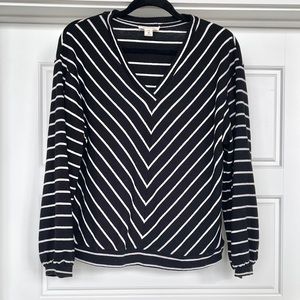 Monteau Black and White Top